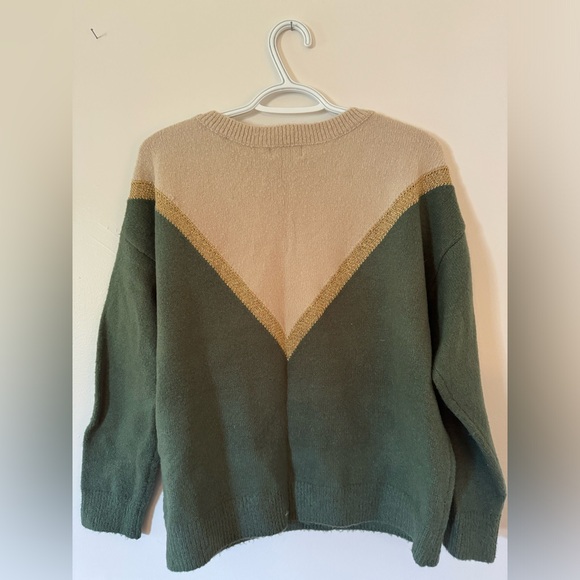 Sweater - Picture 3 of 3